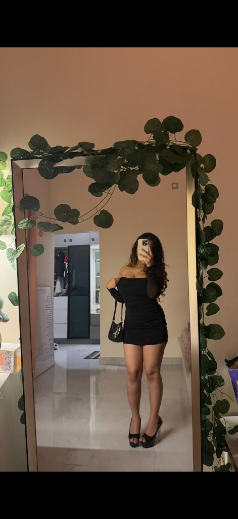 Aditi Gallery Photo 7